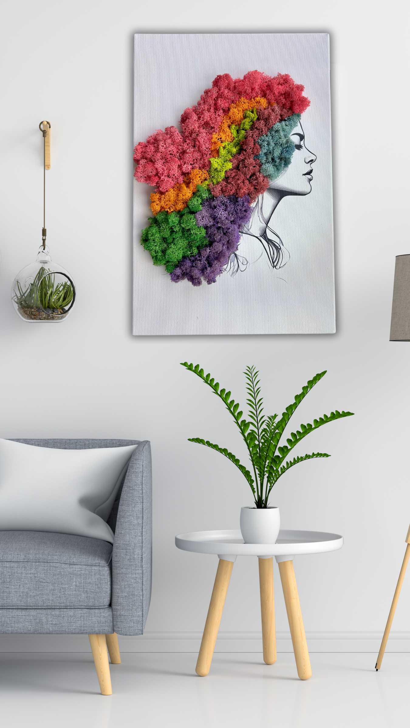 Gerahmtes Bild eines Frauengesichts mit bunten moos über einer Wohnzimmerkulisse| WDSLO onlineshop